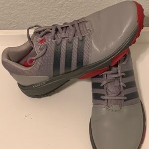 Adidas Bounce model golf shoes